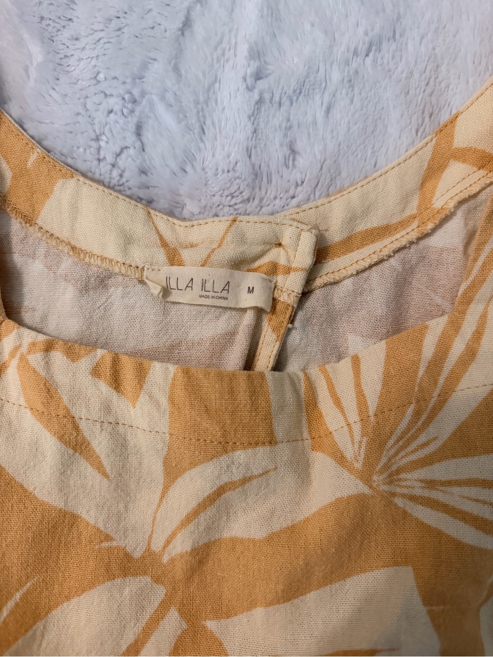 Illa illa 2 piece crop top shorts set beige linen - Picture 5 of 7